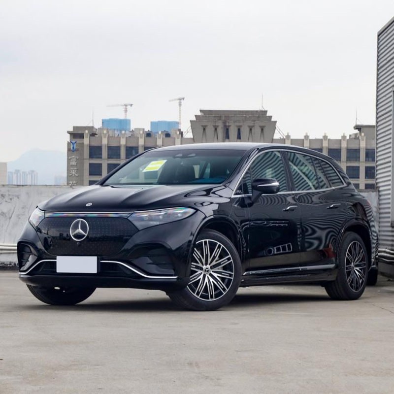 Mercedes Eqs -maastoauto